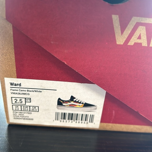 Vans kids size 2.5. Good condition - Picture 2 of 6